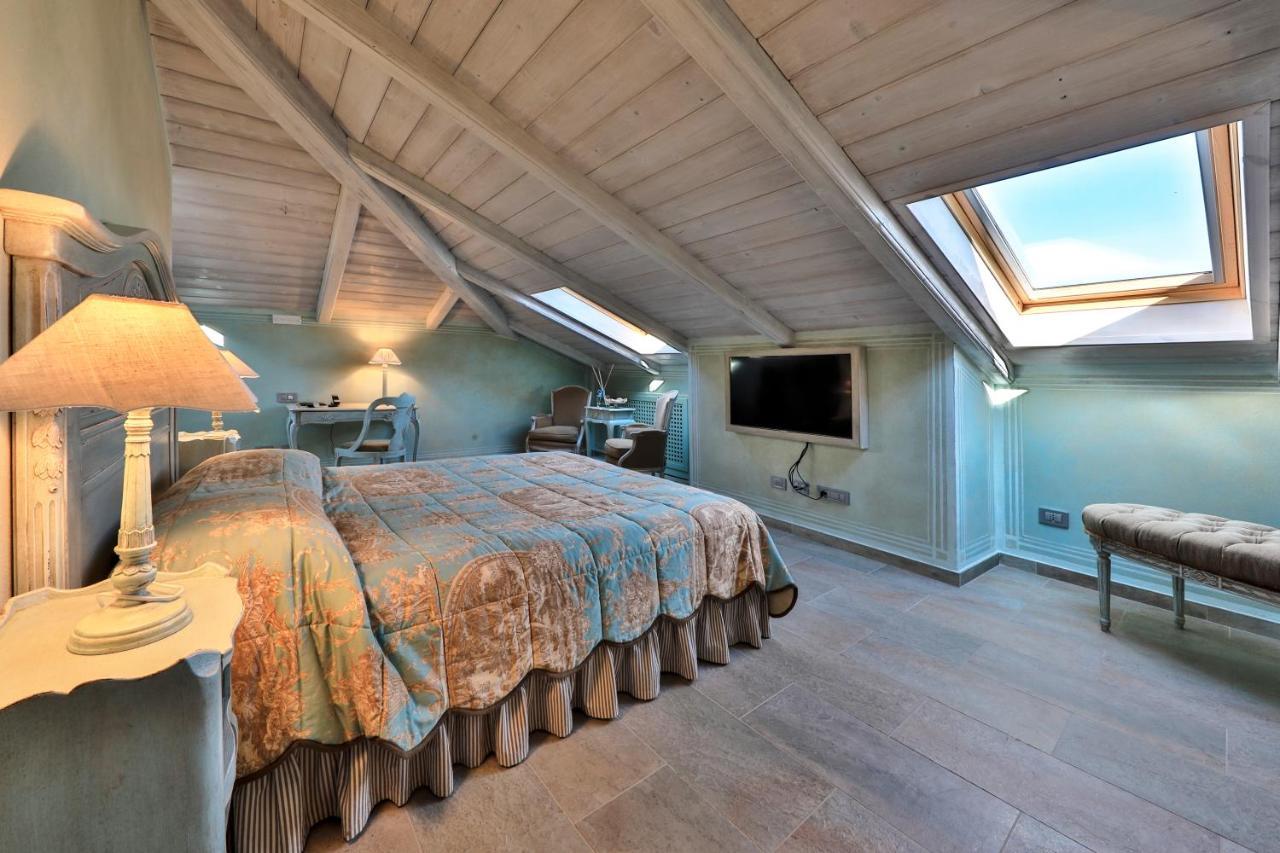 Relais Villa Prato Момбаруццо Экстерьер фото