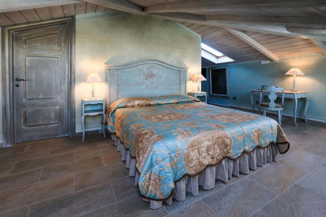 Relais Villa Prato Момбаруццо Экстерьер фото
