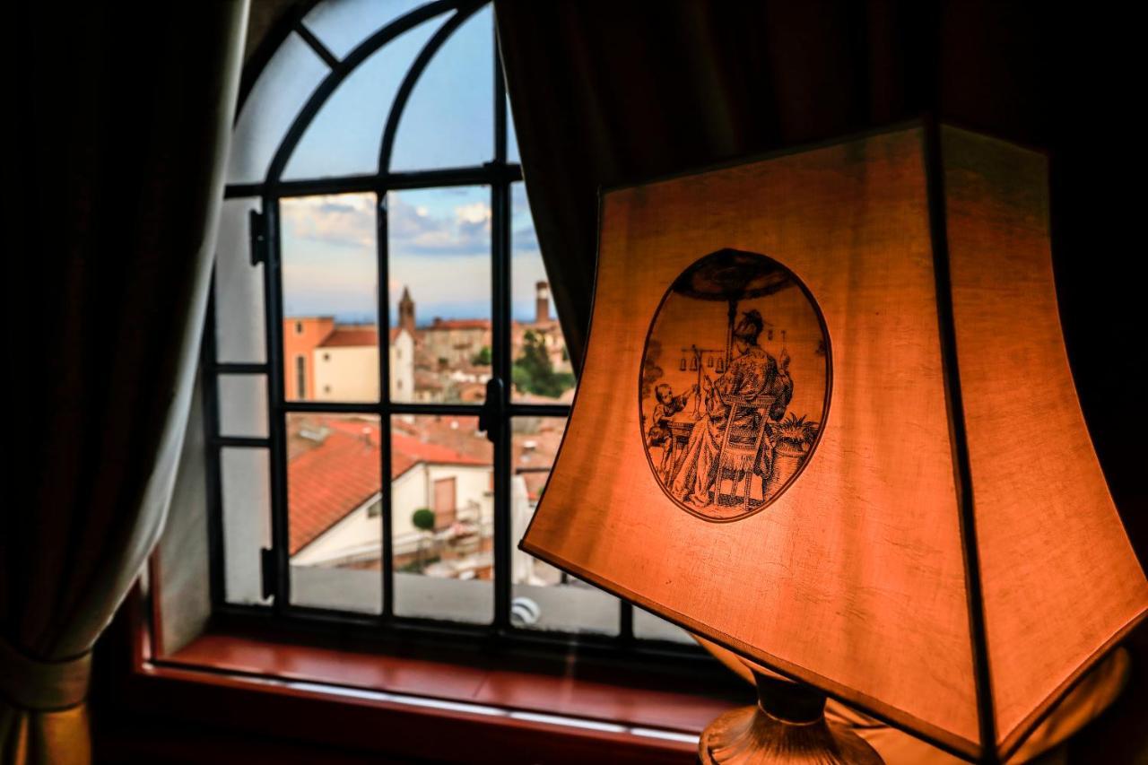 Relais Villa Prato Момбаруццо Экстерьер фото