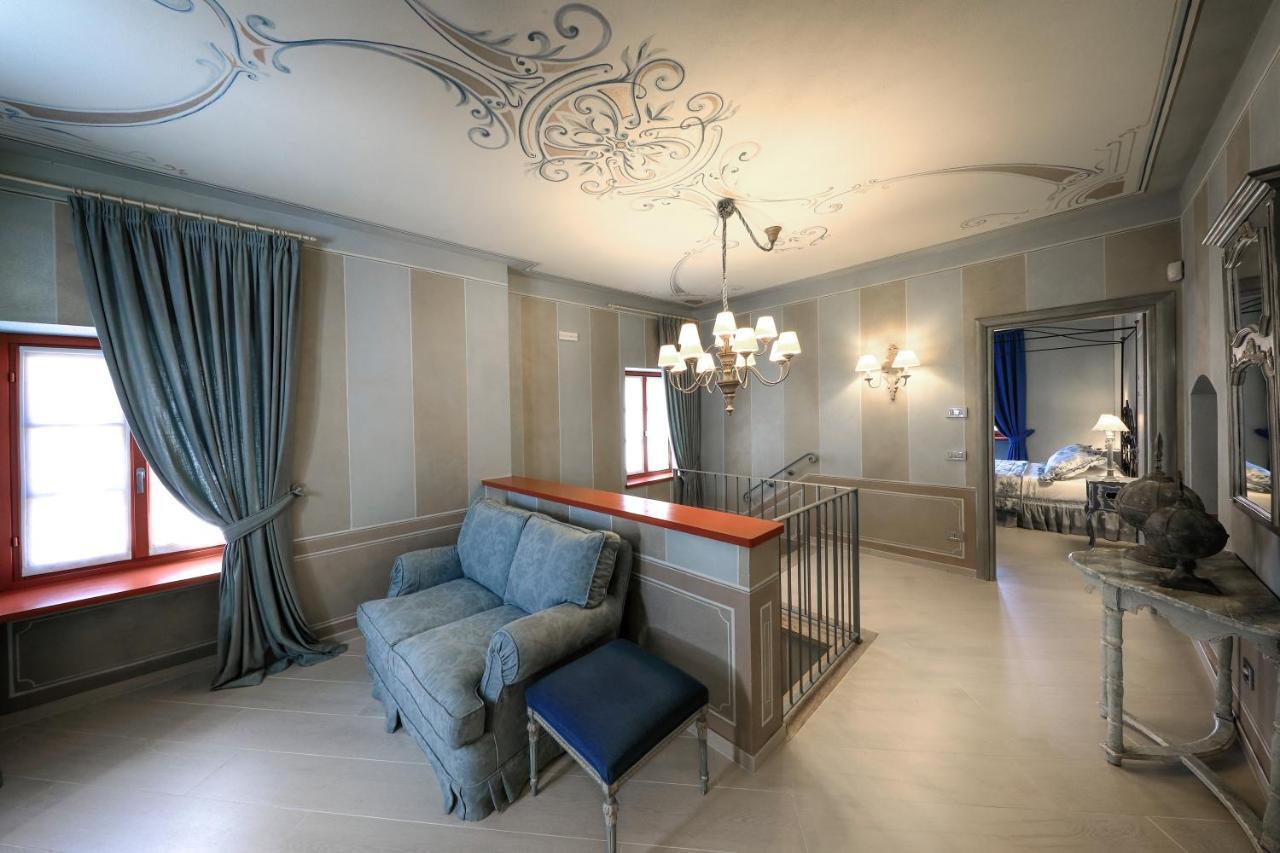 Relais Villa Prato Момбаруццо Экстерьер фото